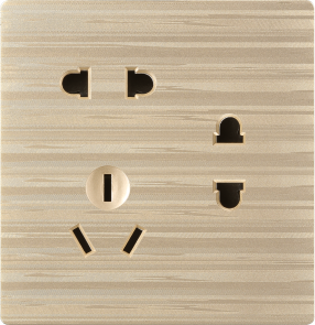 G12-013 10A七孔插座